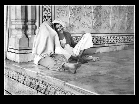 188 Lovers aT tAJ